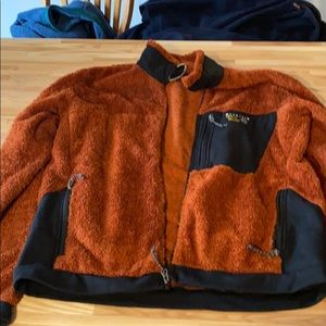 Men’s teddy jacket, mountain hard wear size XL